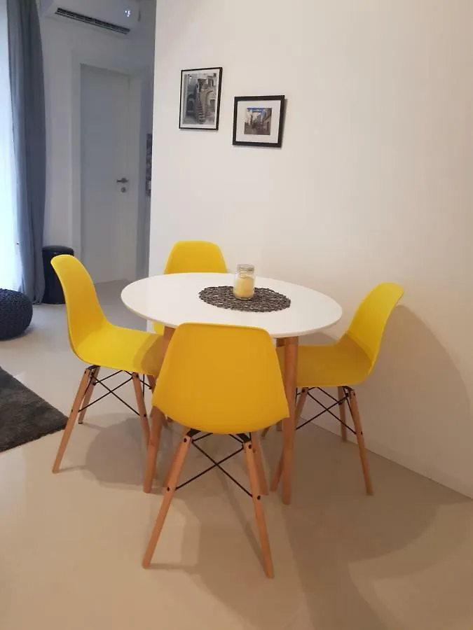 Apartments Luce Trogir 0*,