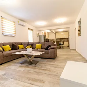 Apartman The Place Okrug Gornji, Trogir
