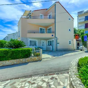 Apartman Jela, Trogir